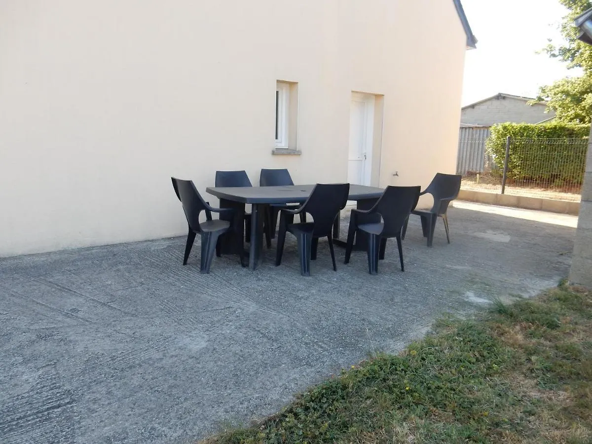 Maison 3 Chambres 120M2 3Km Ploermel 0*,  France
